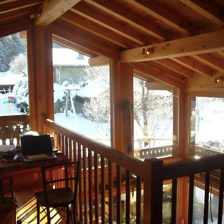 Authentic In Chamonix-mont-blanc Σαλέ Σαμονί