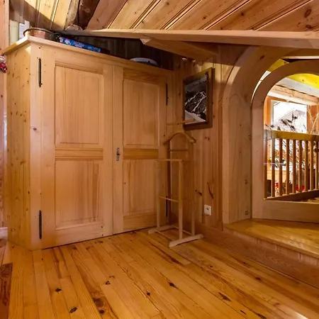 Chalet Authentic In Chamonix-mont-blanc Chamonix
